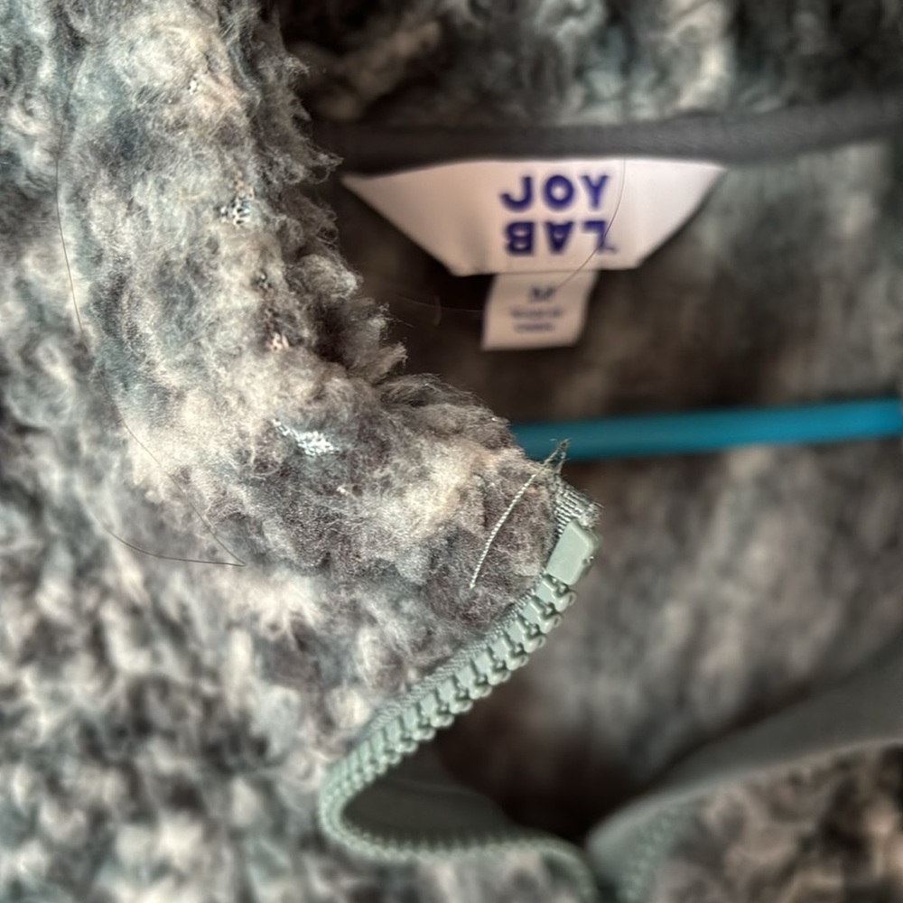 JoyLab Fuzzy Sweatshirt - Picture 6 of 8